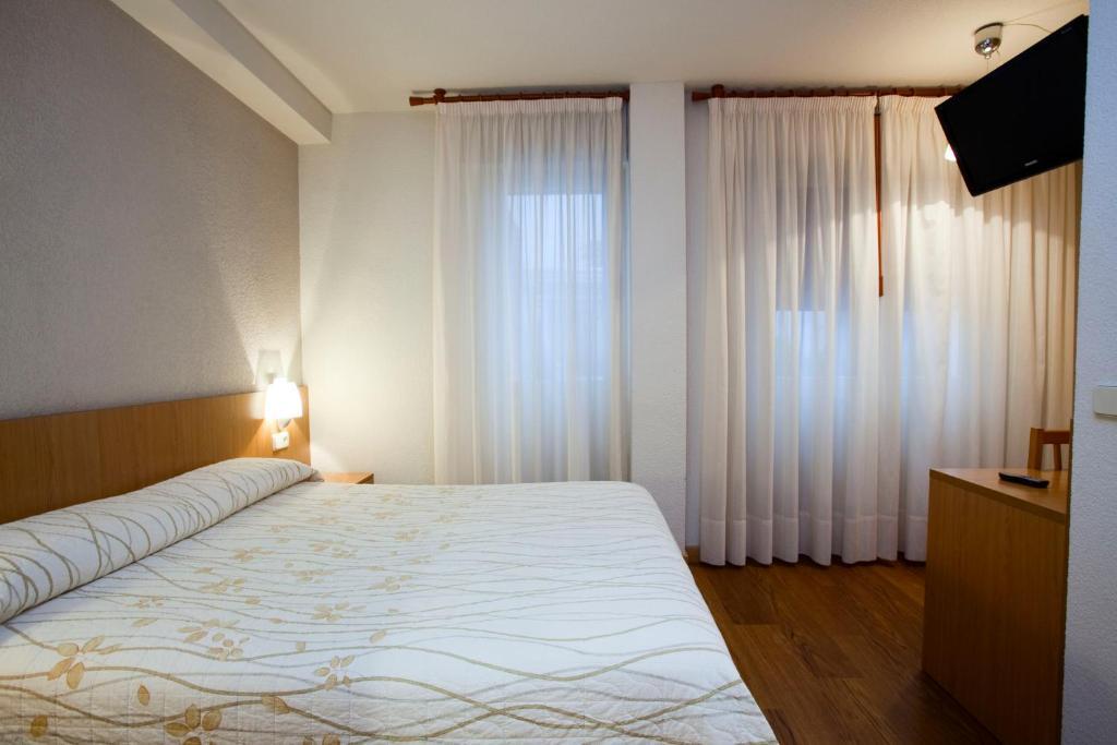 Hostal Abodi بنبلونة الغرفة الصورة