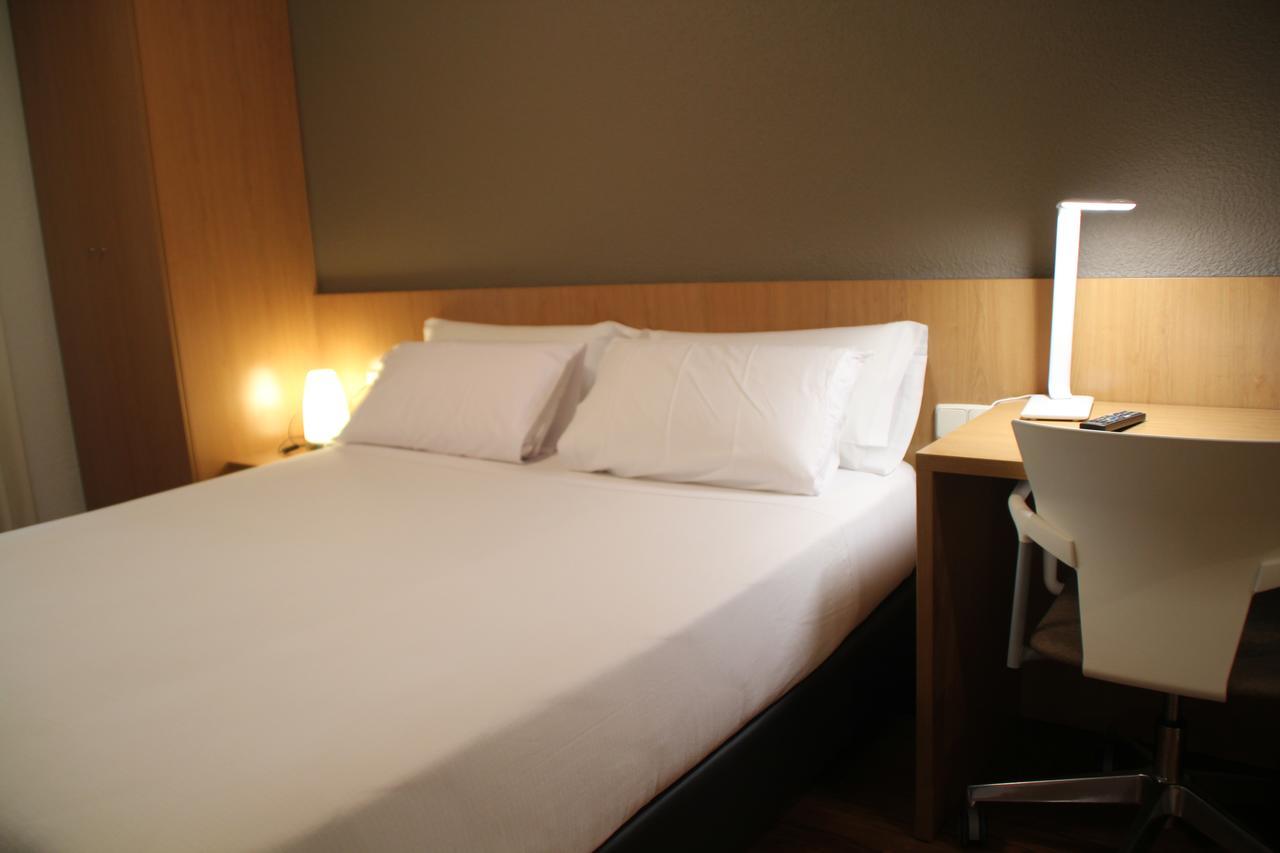 Hostal Abodi بنبلونة المظهر الخارجي الصورة